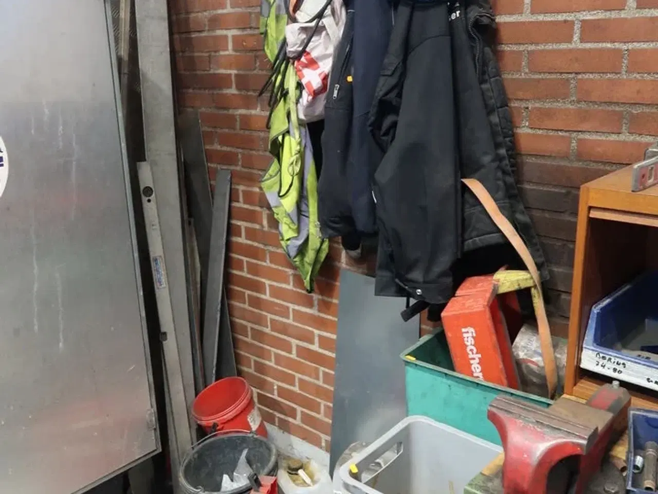 Billede 1 - Rørtang, opbevaringskasse JUMBO m.m.