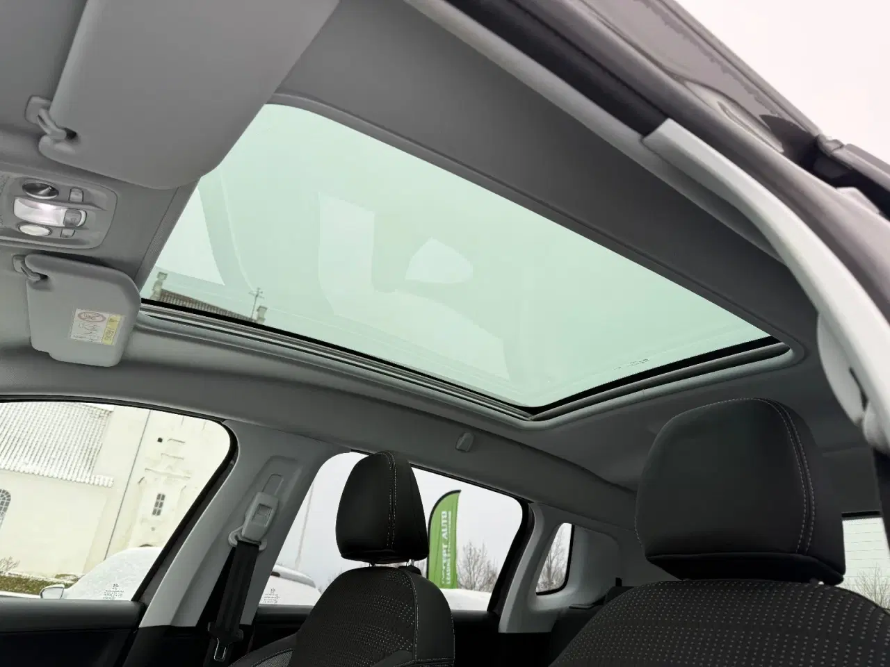 Billede 11 - Peugeot 2008 1,2 e-THP 110 Allure Sky