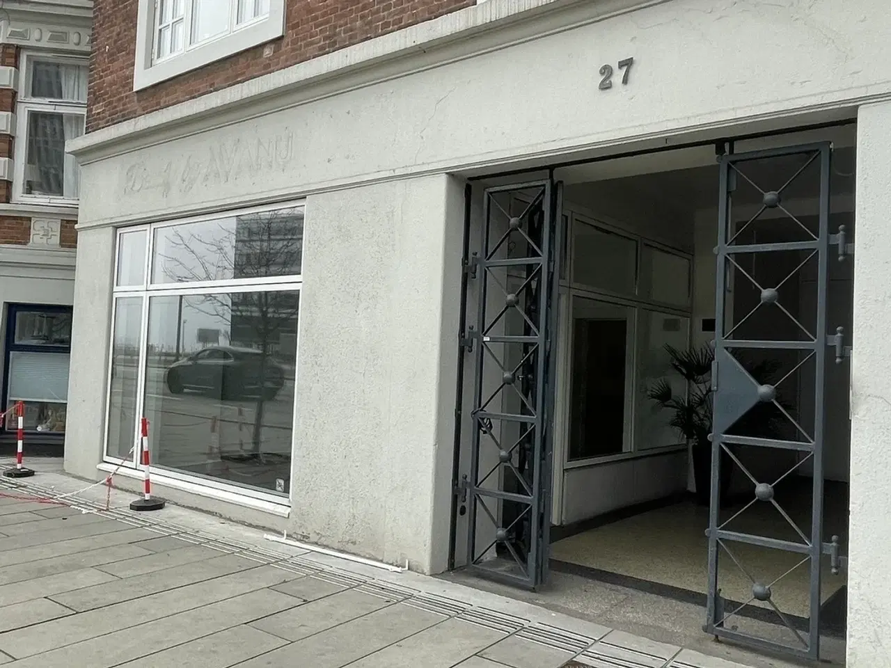 Billede 1 - Flot og synligt erhvervslejemål