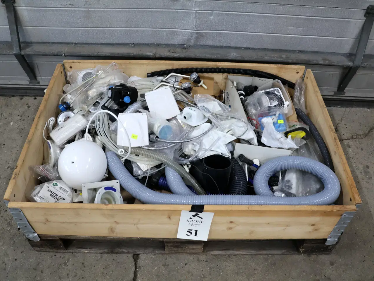 Billede 1 - Palle Vandhaner, varmelegemer, antenner mm.