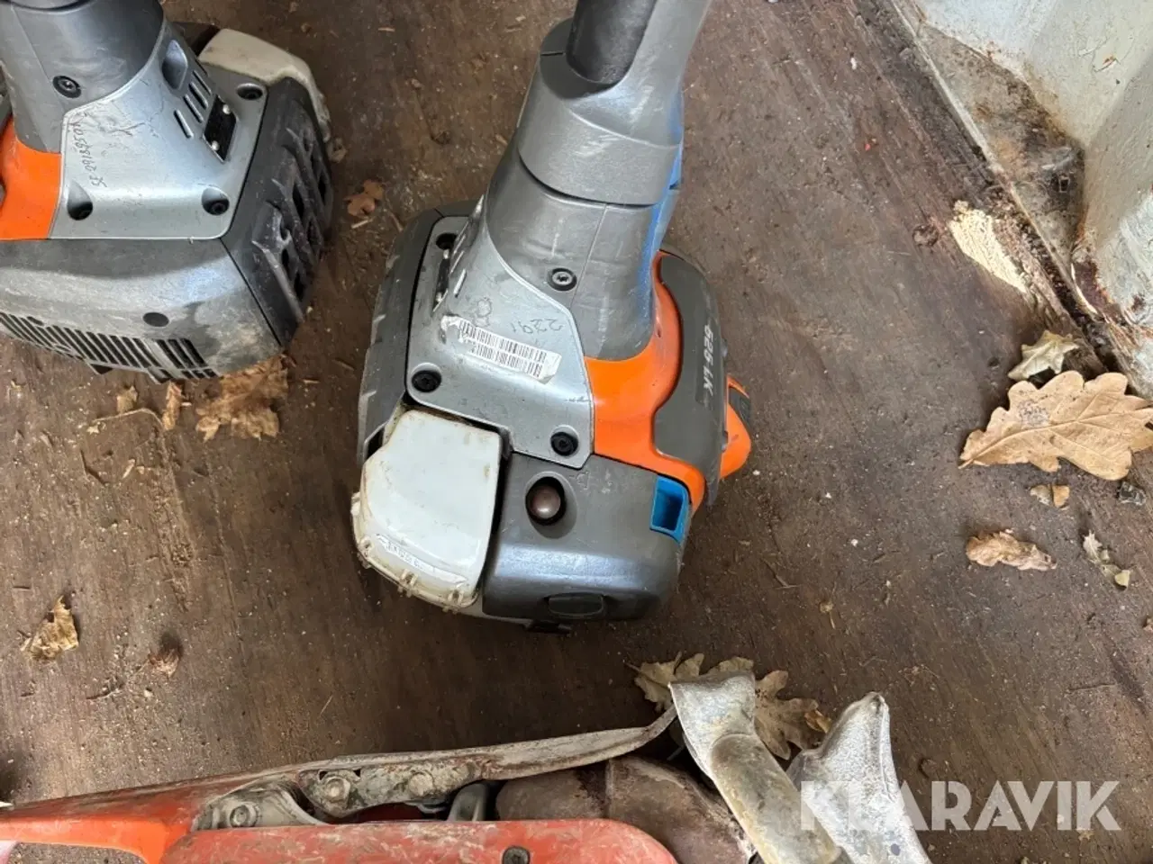 Billede 7 - Blandet værktøj Husgvarna kapsav, buskryder, løvblæser