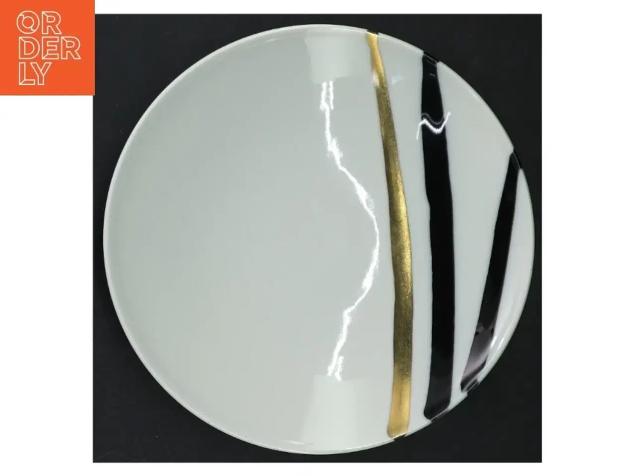Billede 1 - Porcelænstallerken med kantmønster fra Royal Copenhagen (str. 17,5 cm)