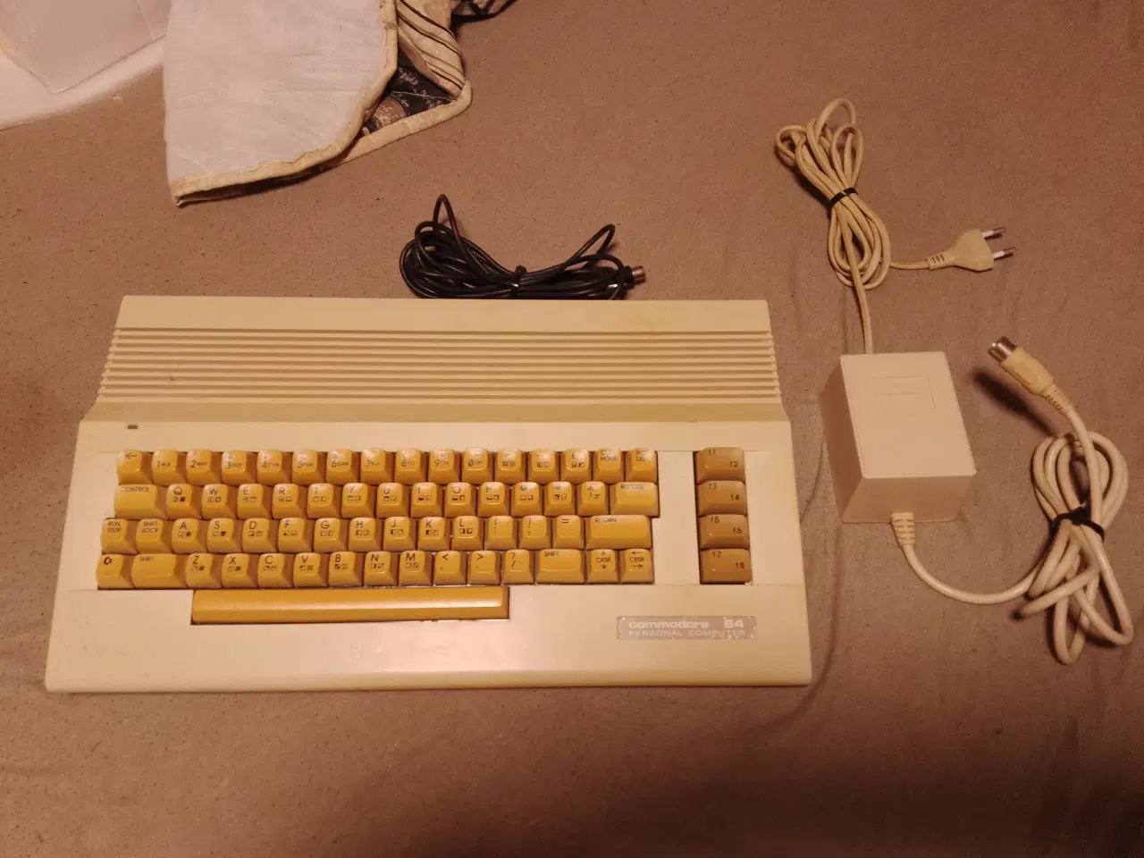 Billede 1 - Commodore 64 4 stk mm                           