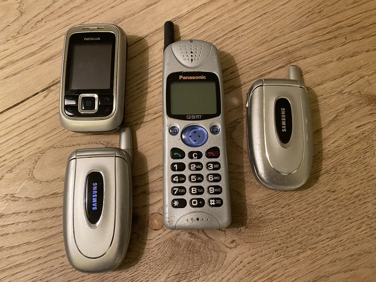 Billede 1 - Forskellige mobil telefoner