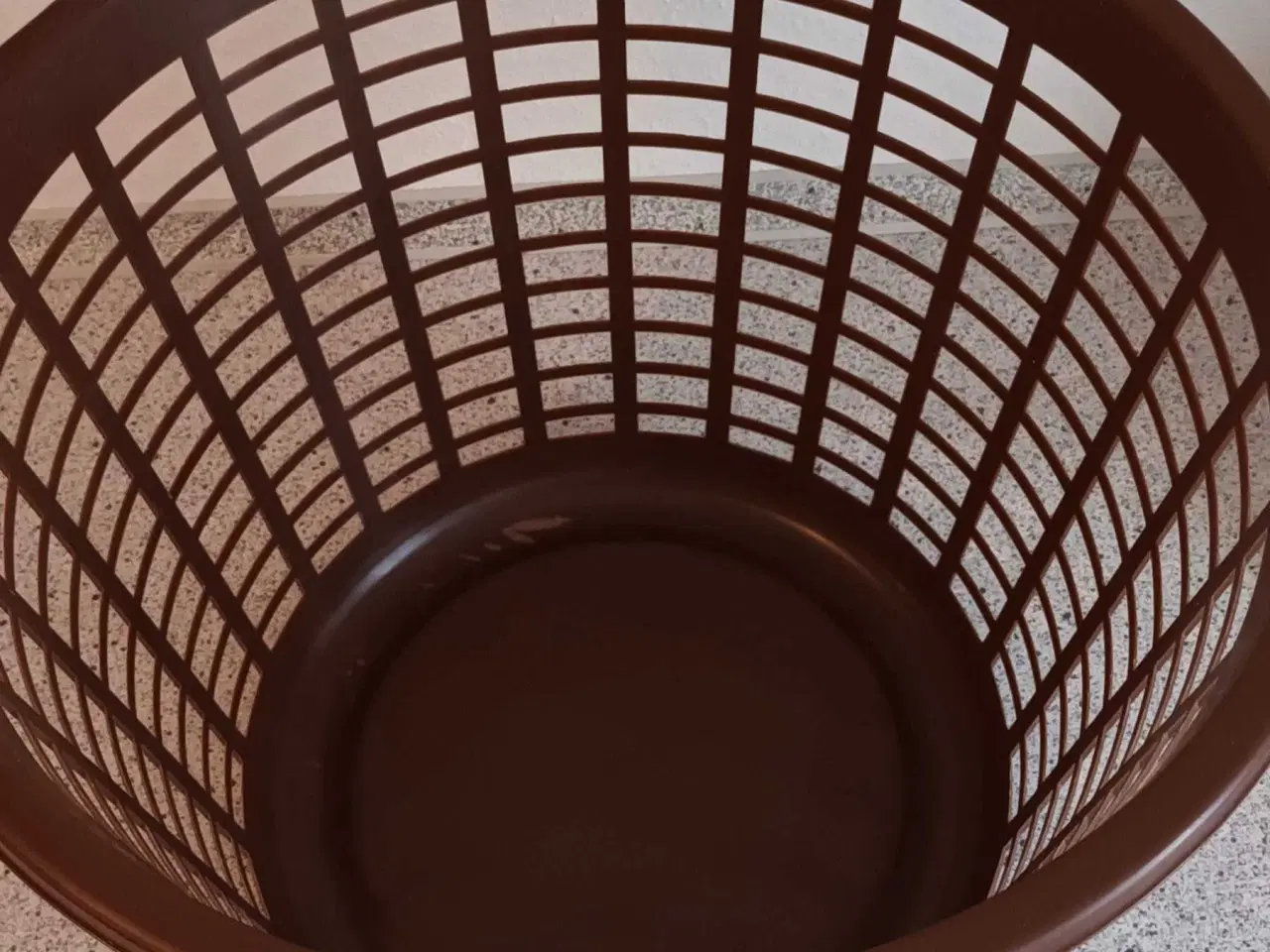 Billede 2 - Vasketøj kurv