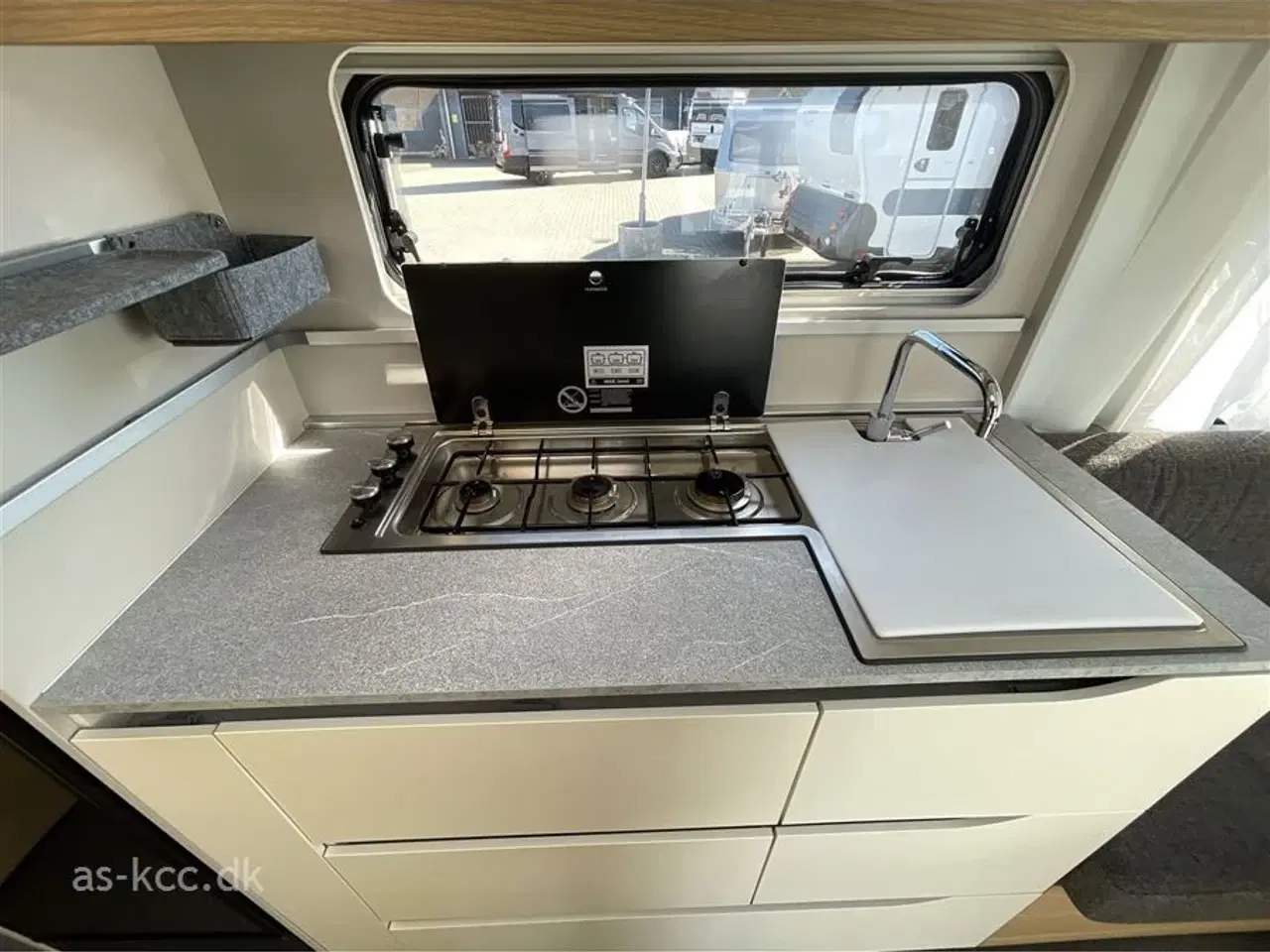 Billede 6 - 2023 - Adria Adora 613 UT   Adria Adora 613 UT   Dobbeltseng