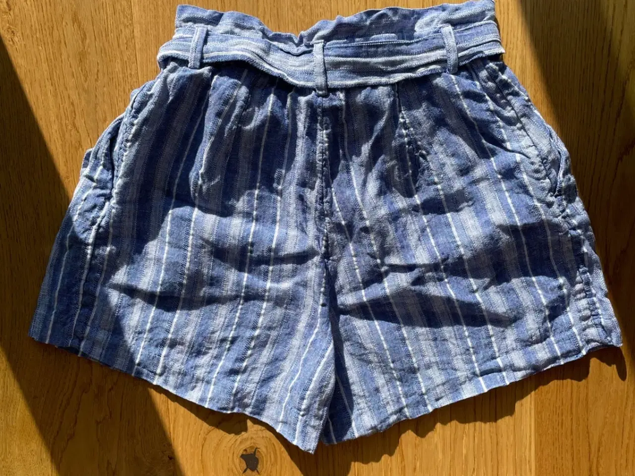 Billede 3 - H&M hørshorts blå