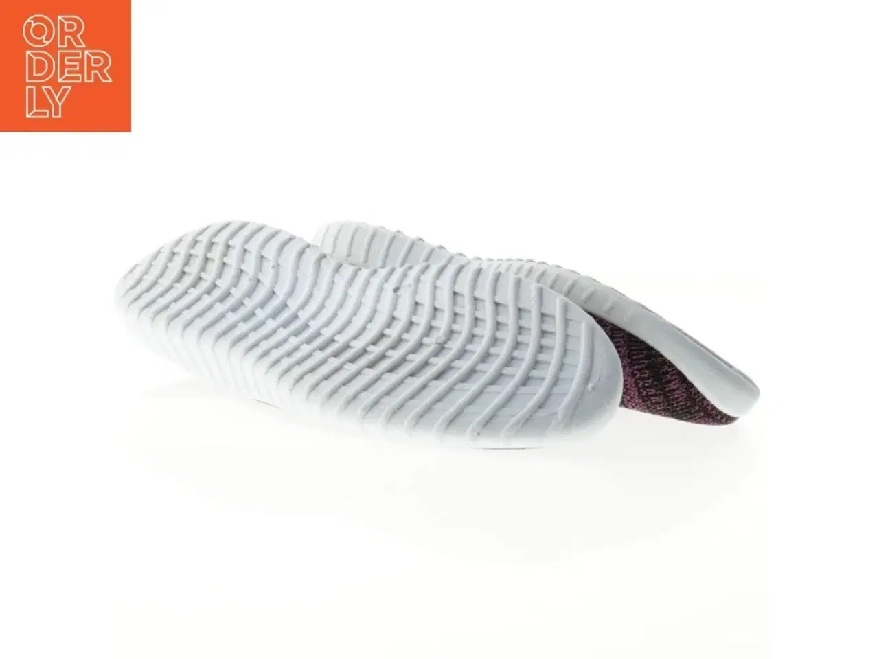 Billede 5 - Strikket sneakers (str. 34)