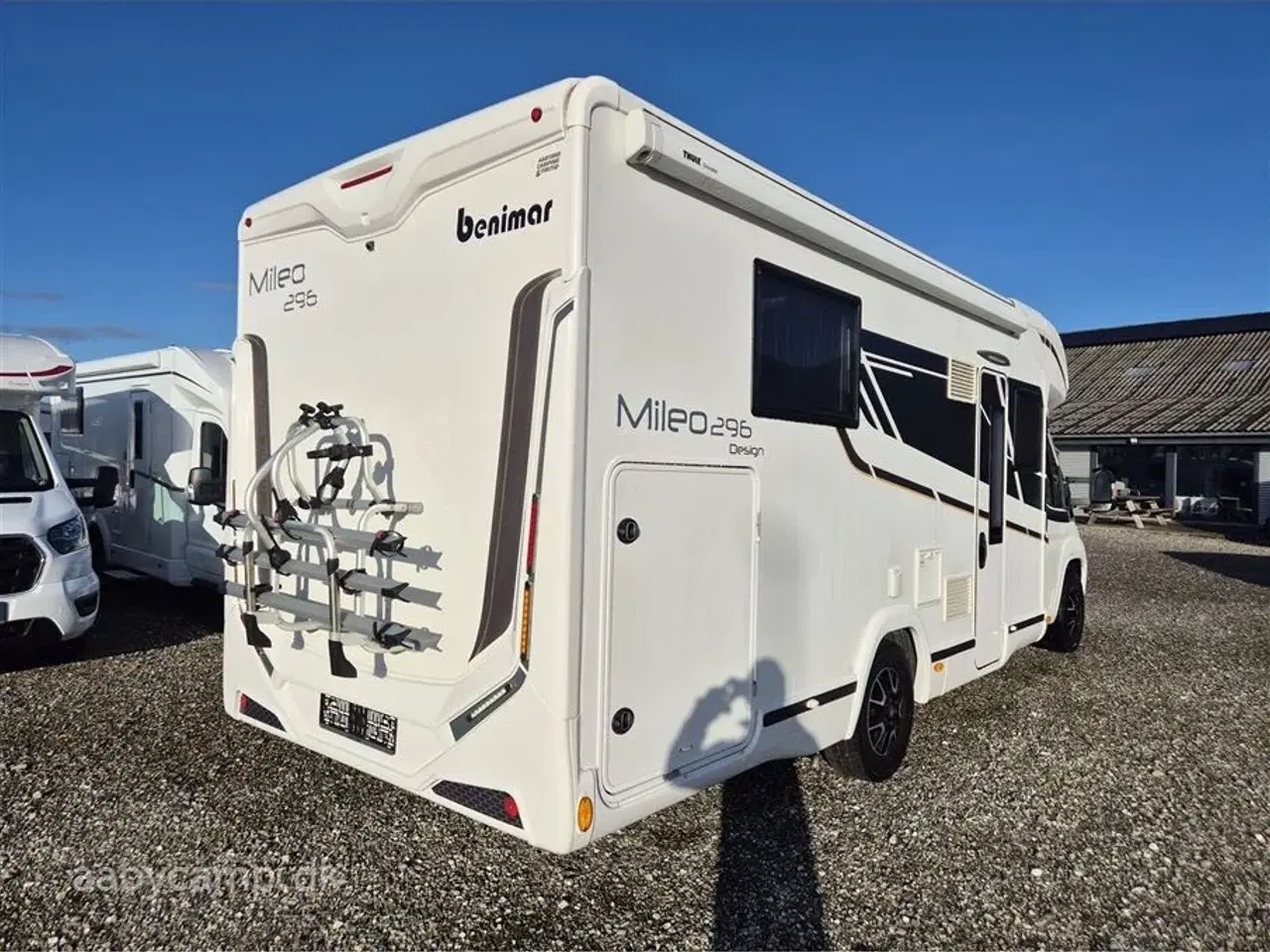 Billede 2 - 2020 - Benimar Mileo 296   markise. cykelstativ. batteri. solcelle. queensbed. 5 selepladser. Bemærk sælges Kun Til CVR!!
