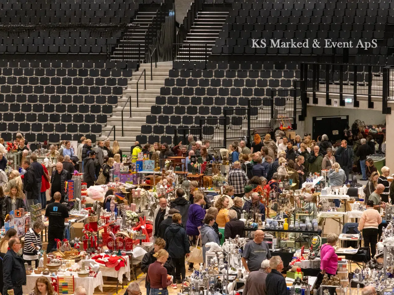 Billede 1 - Loppemarked i Svendborg