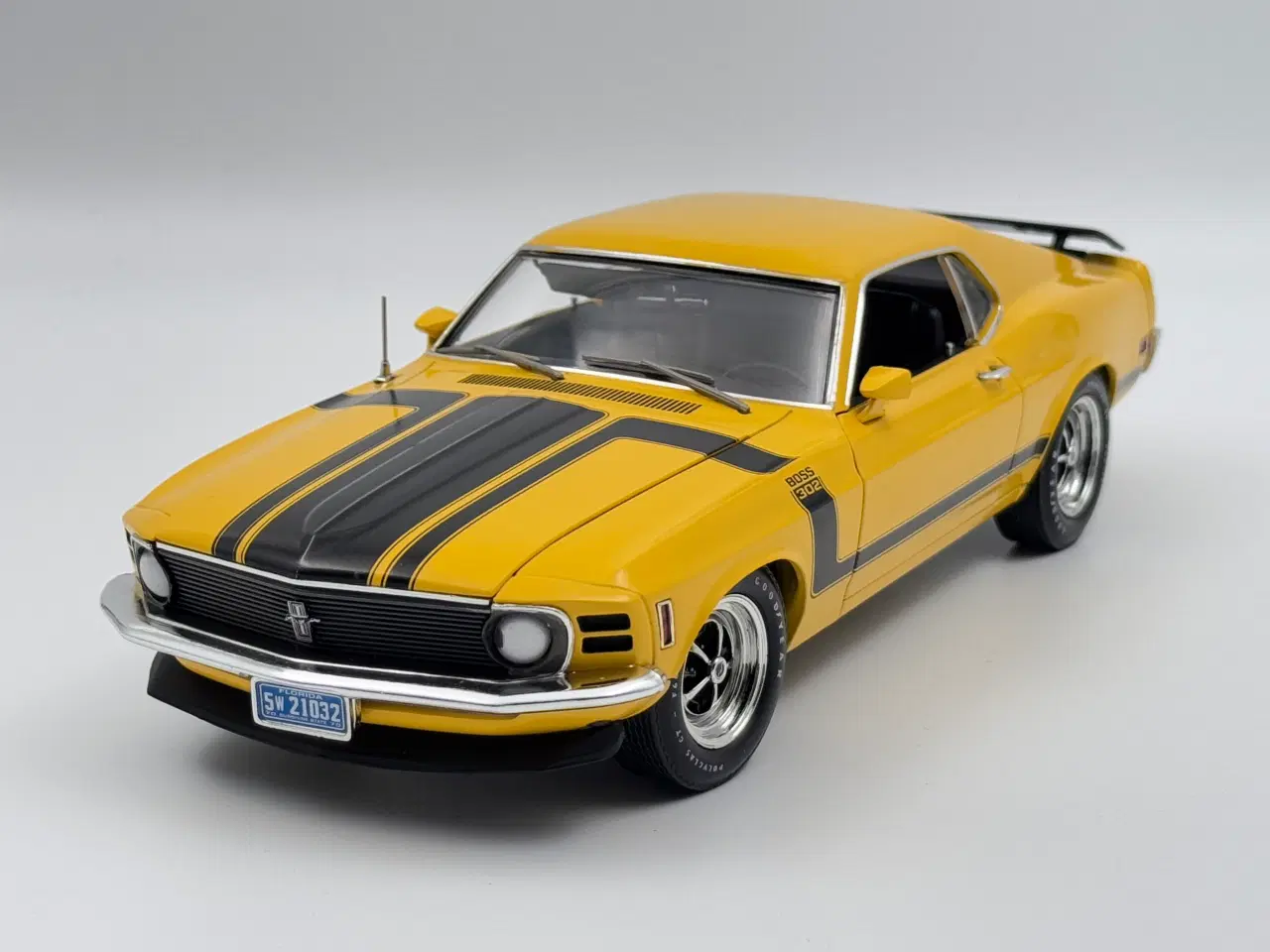 Billede 1 - 1969 Ford Mustang Boss 302 Meget detaljeret - 1:18