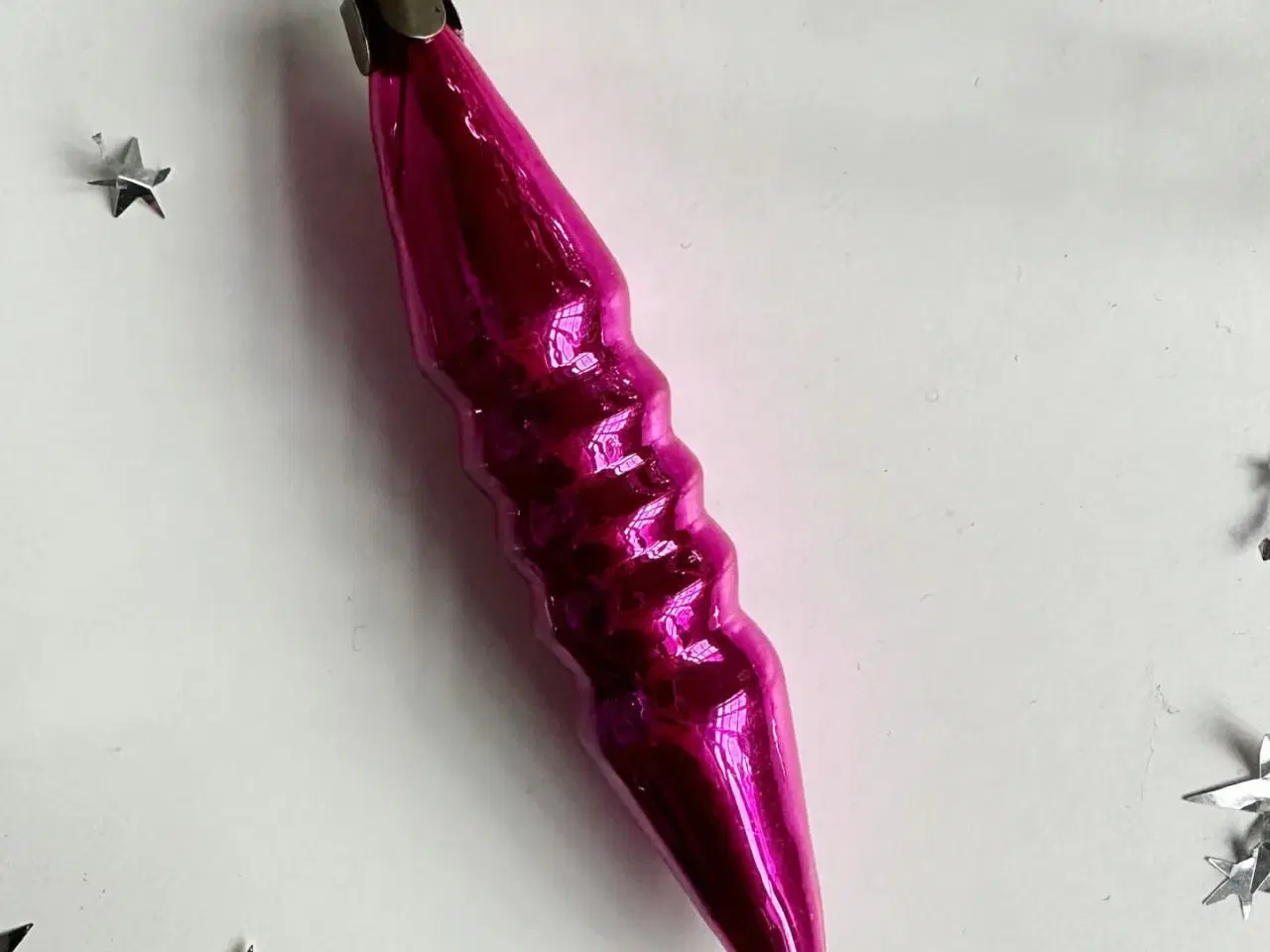 Billede 3 - Vintage julekugle, pink istap m riller