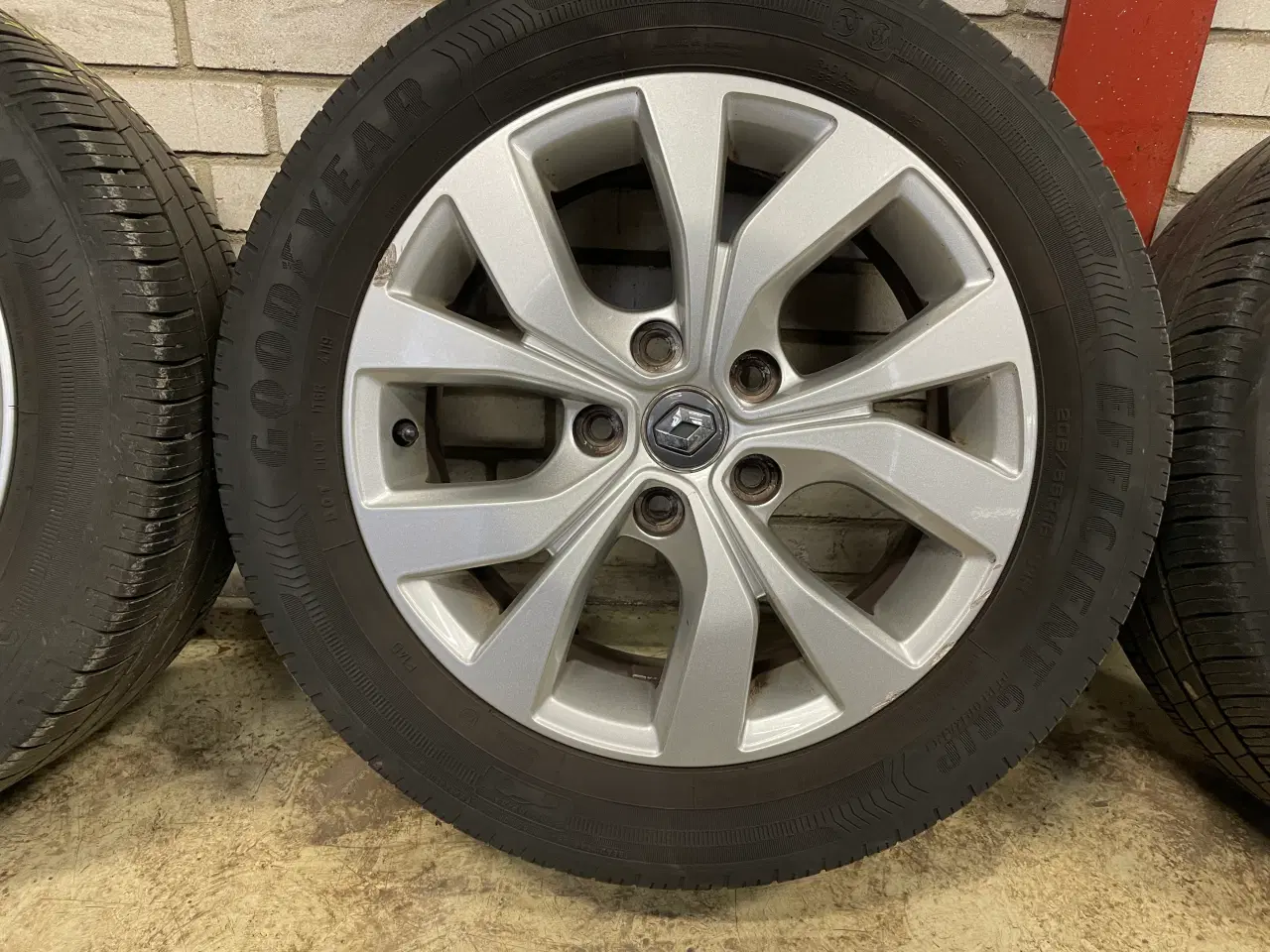 Billede 6 - 16 Renault Megane 205/55r16 Ref.710 sommer