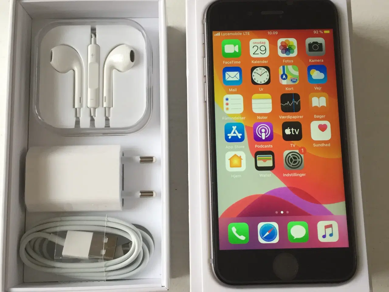 Billede 1 - Iphone 7 sort 32GB. Flot stand.