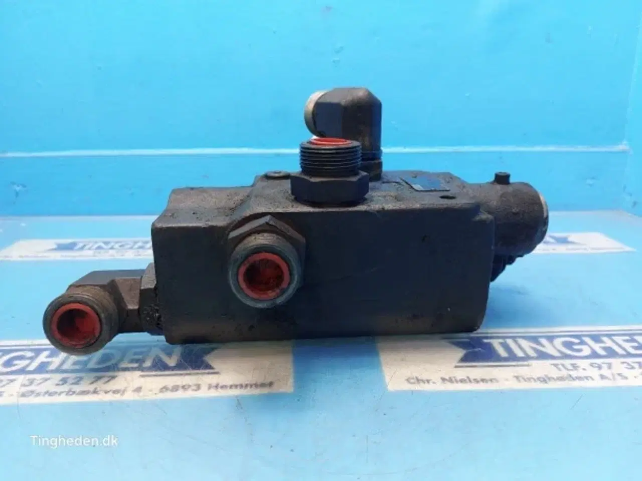 Billede 7 - Case 821E Styreventil 84494280