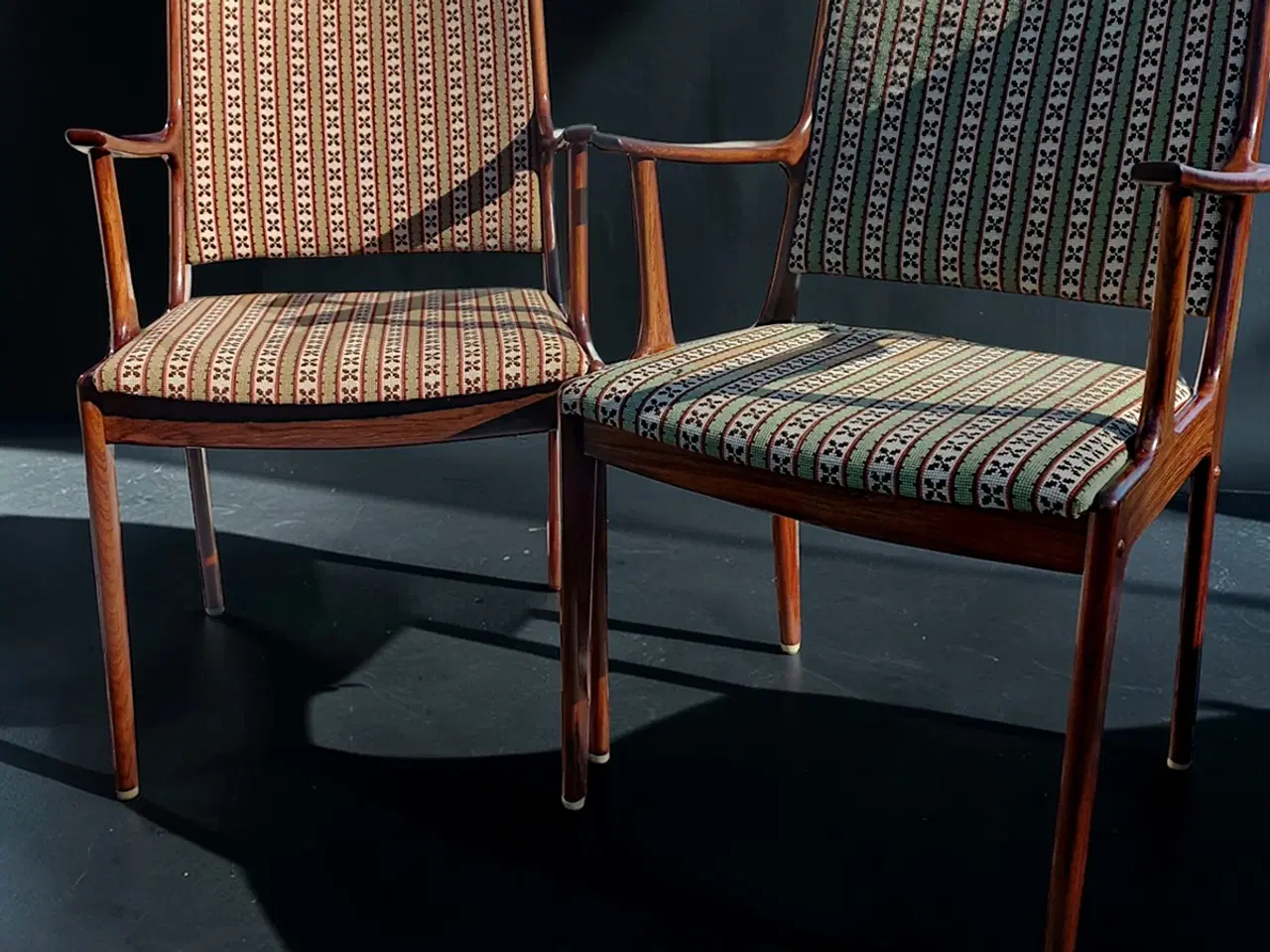 Billede 19 - Johannes Andersen armstole palisander sæt 2