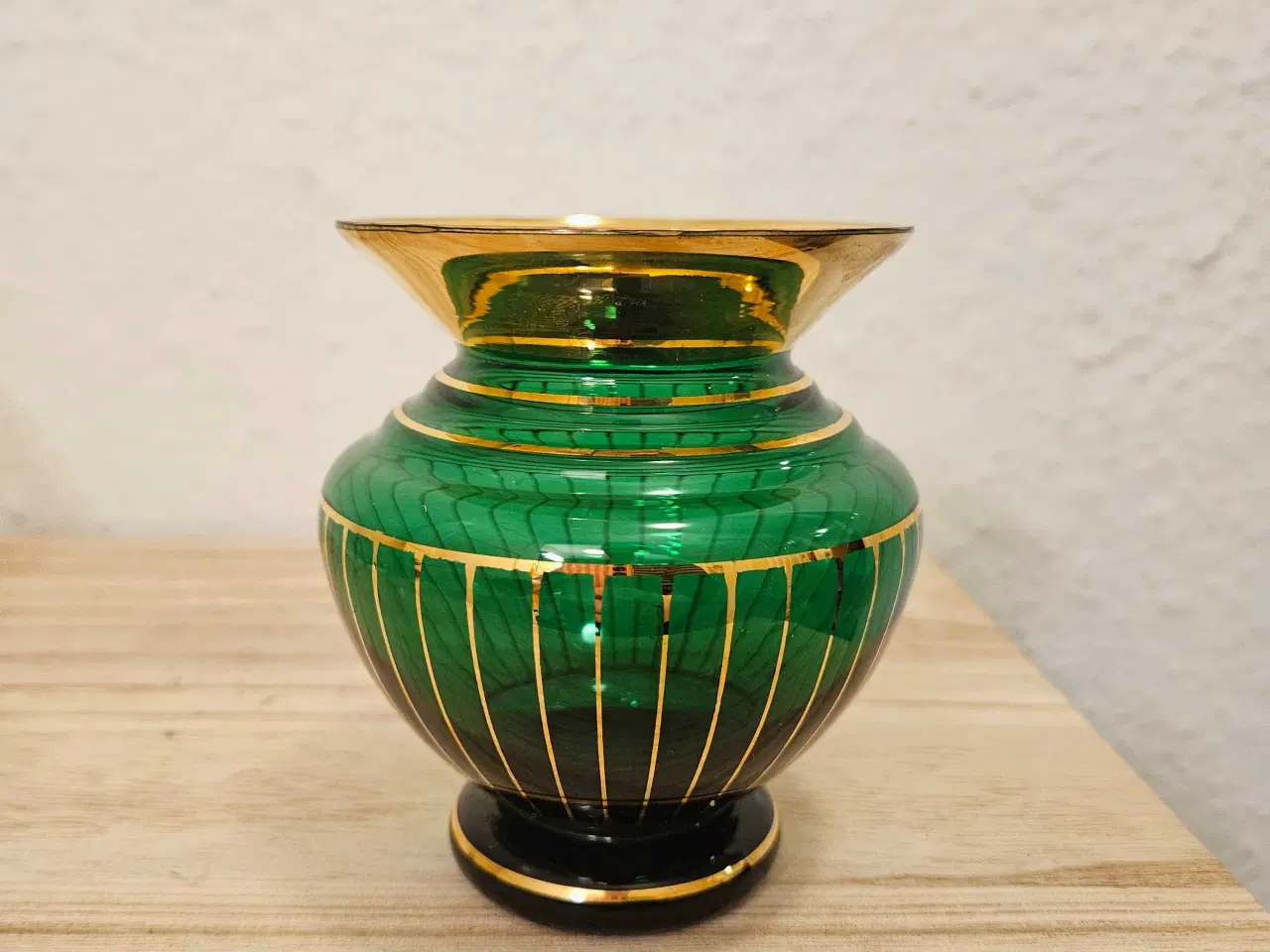 Billede 1 - Ældre grøn glasvase 