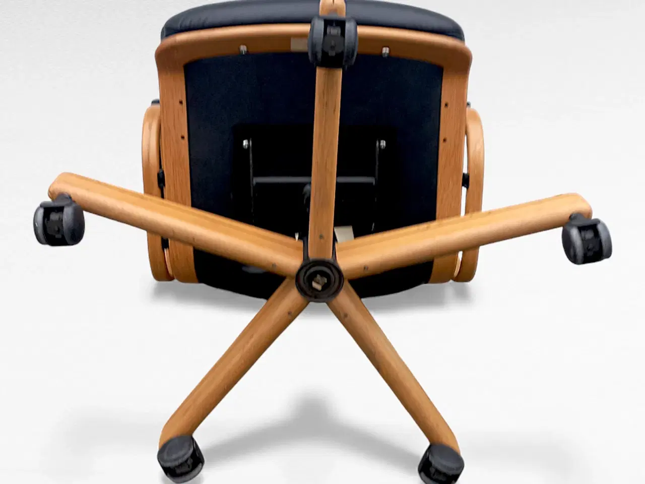 Billede 7 - Stoll Giroflex kontorstol i egetræ og læder