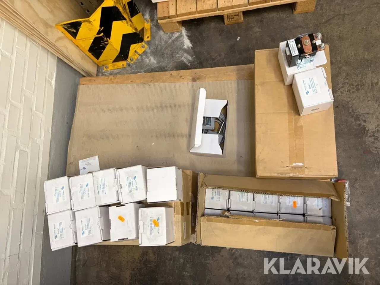 Billede 4 - Relæ + stik Victron Energy 60 styk