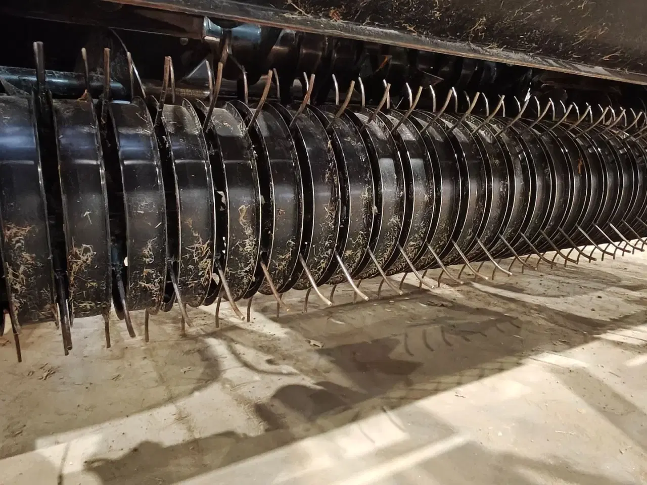 Billede 13 - New Holland Roll-Belt 180 Superfeed