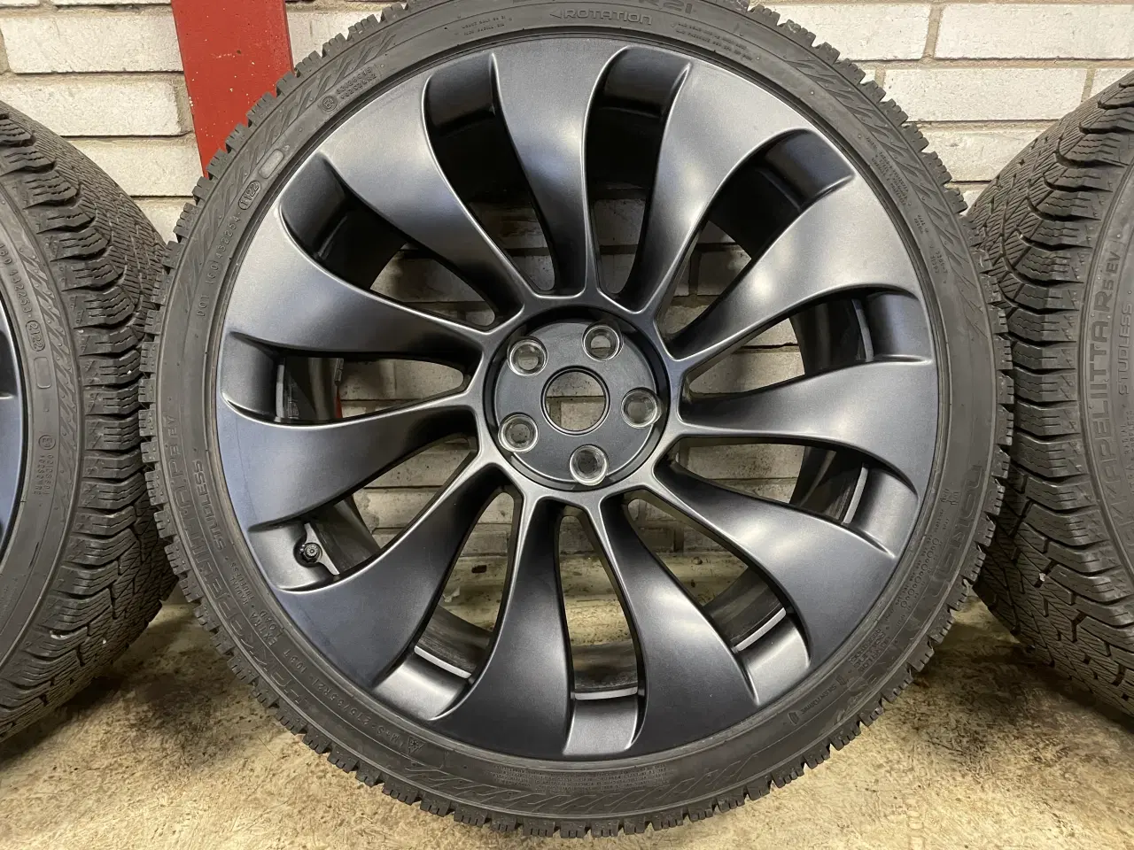 Billede 8 - 21 Tesla Model Y Performance Ref.240 vinter