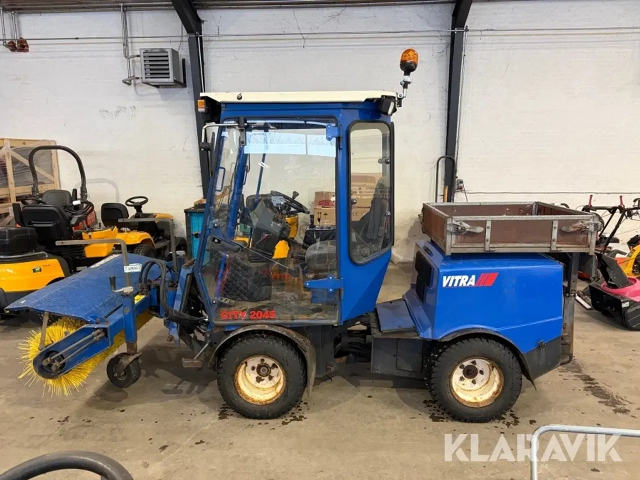 Billede 2 - Fejemaskine Vitra City 2045 med kost