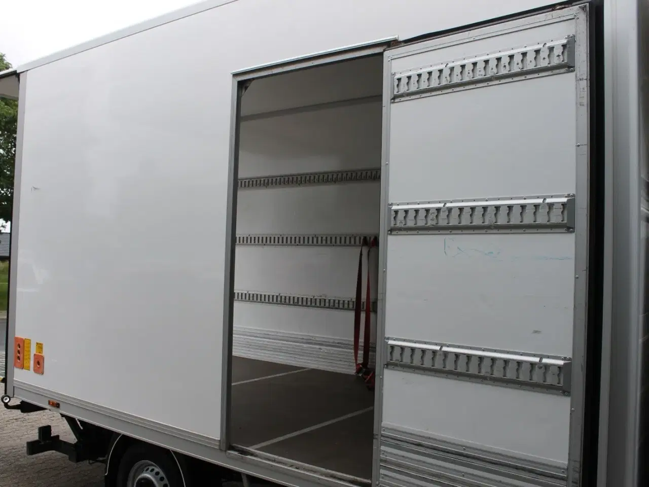 Billede 9 - Iveco Daily 2,3 35S16 Alukasse m/lift AG8