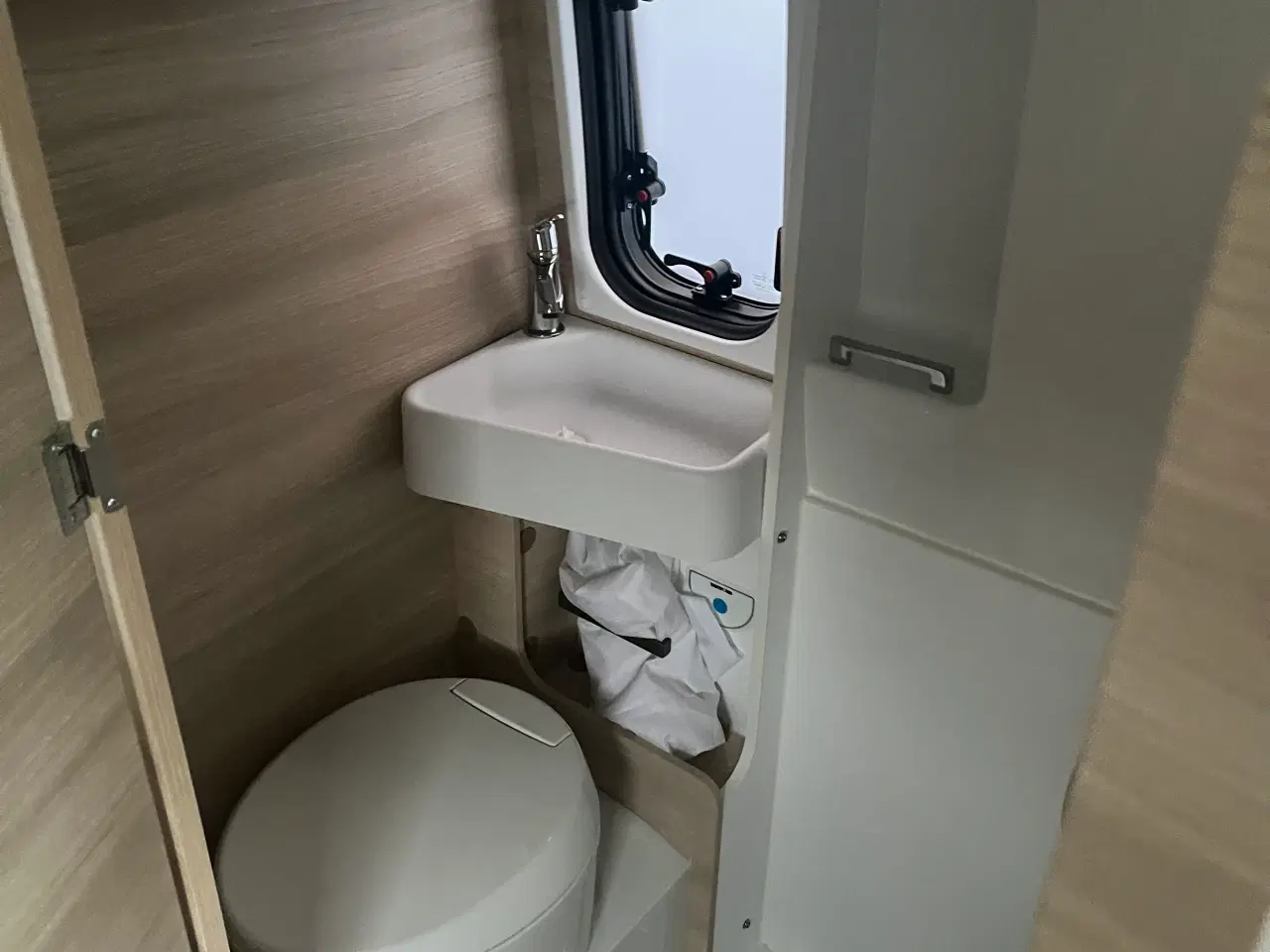 Billede 9 - Autocamper leje