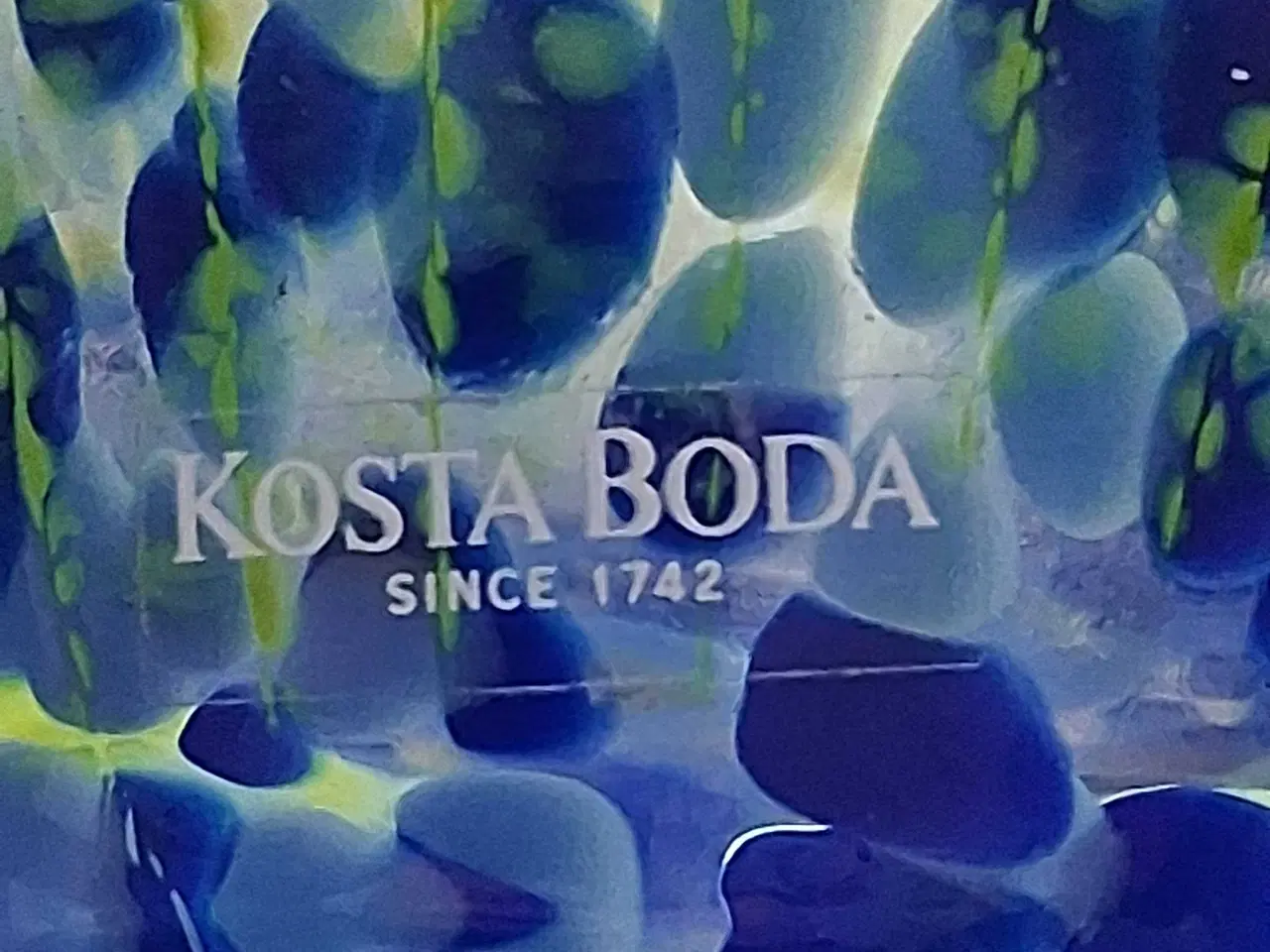 Billede 4 - COSTA BODA. Håndlavet glasvase.