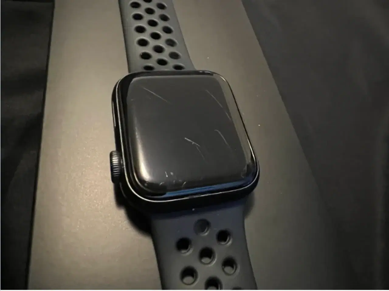 Billede 2 - Apple Watch SE Nike 40 mm