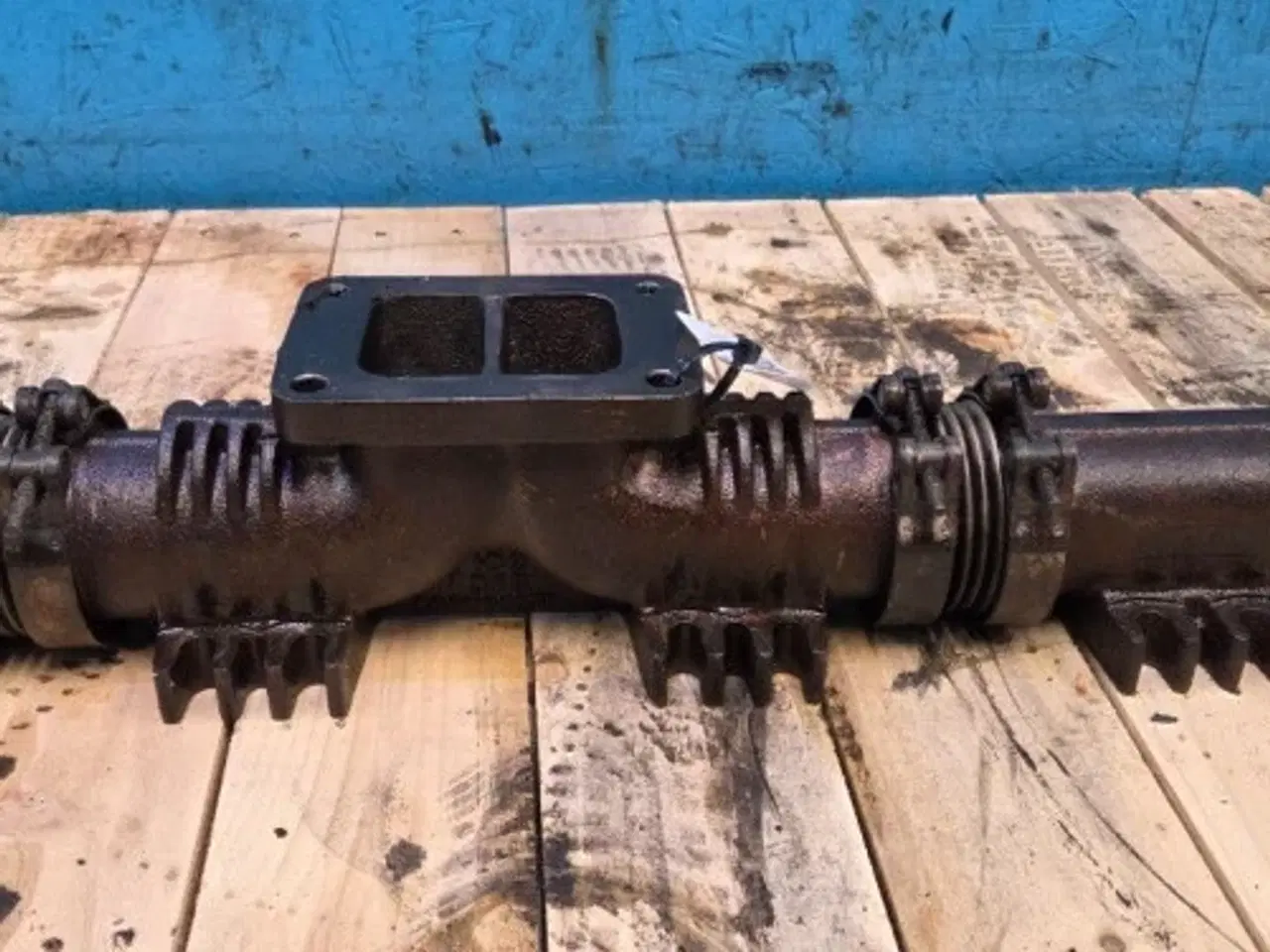 Billede 15 - Case 9120 Udstødningsmanifold 504046508