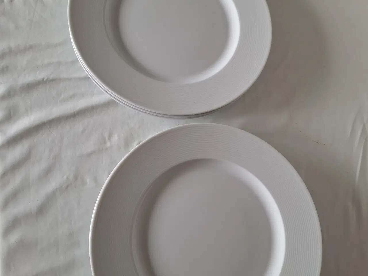 Billede 1 - Tallerkener