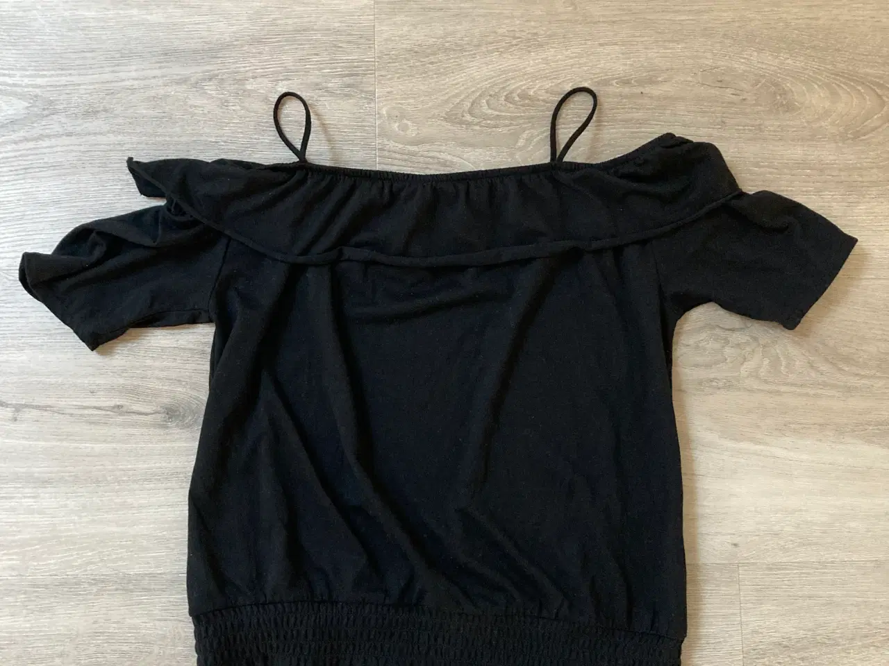 Billede 1 - Sort top/sommerbluse str. 146/152