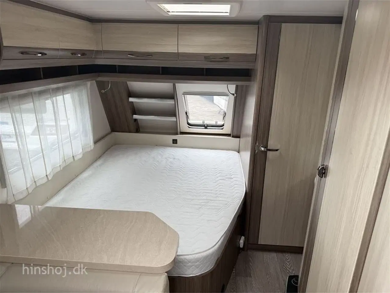 Billede 4 - 2017 - Hobby De Luxe 560 KMFe   Velholdt vogn med godt udstyr fra Hinshøj Caravan