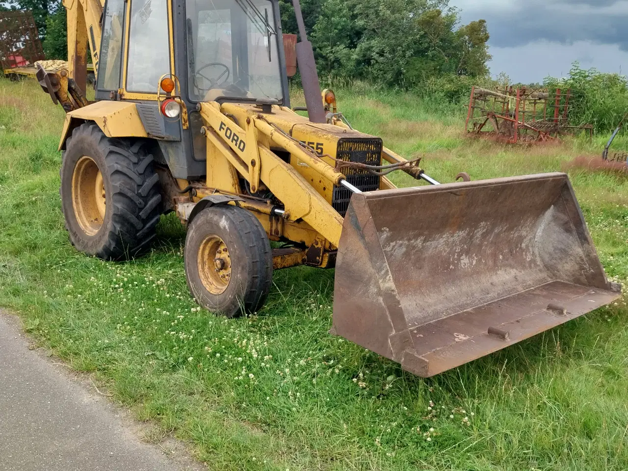 Billede 2 - Ford 555 rendegraver 