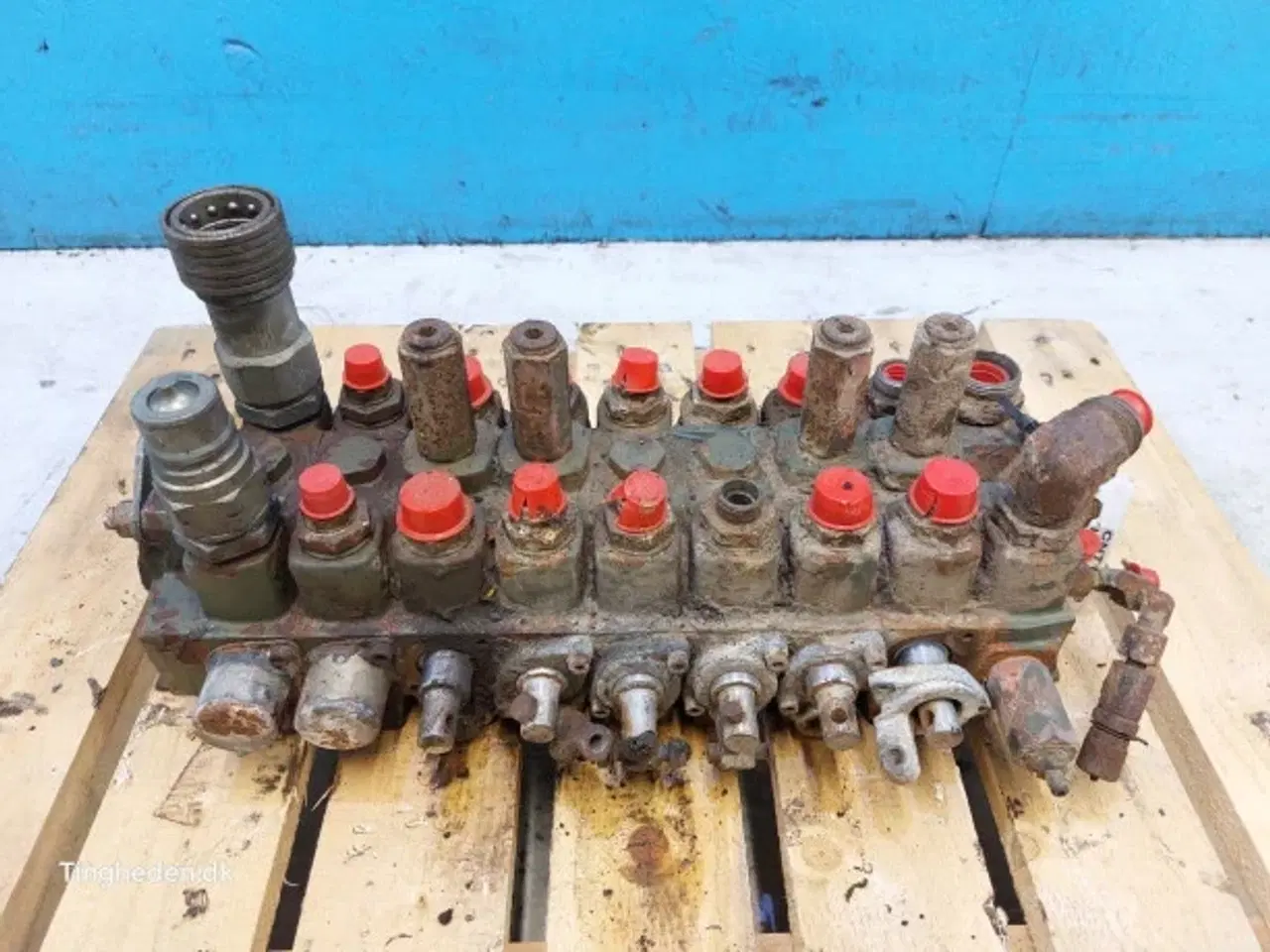 Billede 13 - Hydrema 806 Hydraulikventil 513201