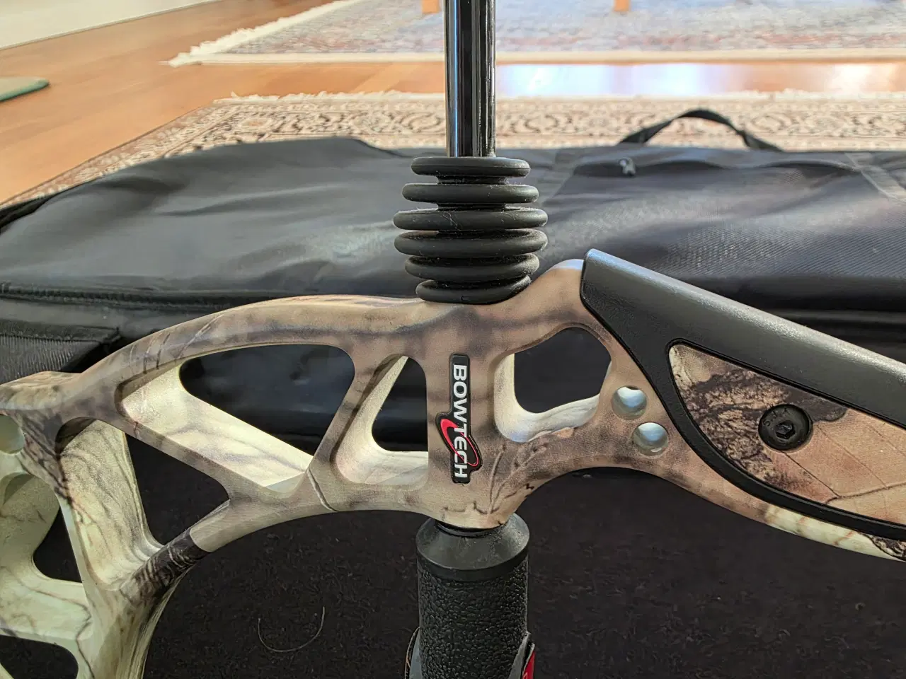 Billede 4 - Bowtech jagtbuesæt - venstrehåndede compoundbue