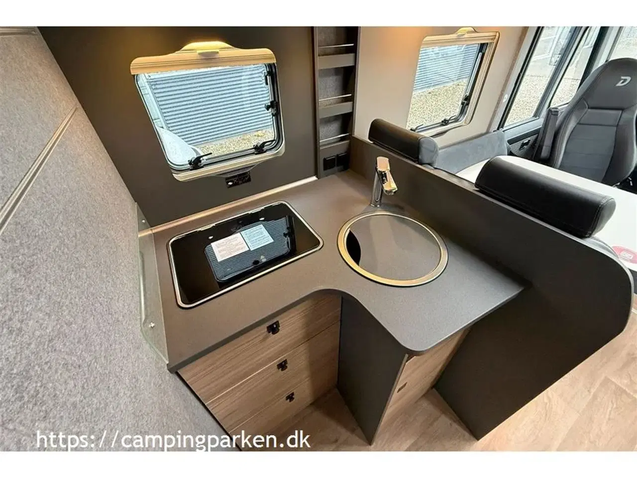 Billede 9 - 2025 - Dethleffs Trend I 7057 EB   Superflot Jubilæumsmodel. Ægte læder og alcantara, 180 hk, automatgear, enkeltsenge