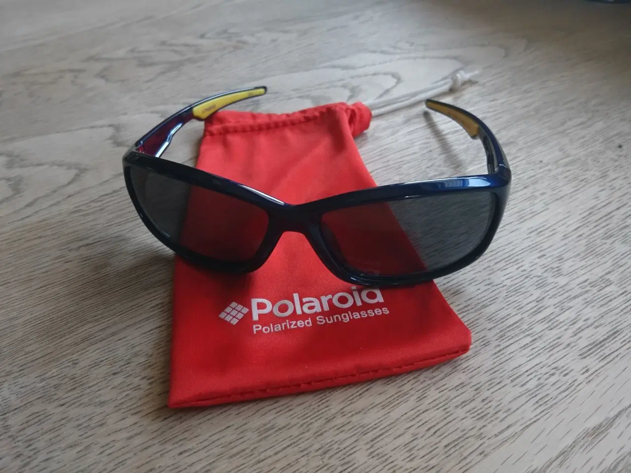 Billede 1 - Solbriller Polaroid 