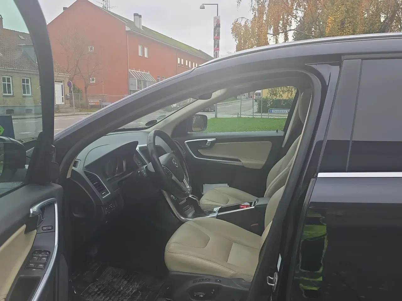 Billede 9 - Volvo XC60 2,0 D3 150 Momentum aut.