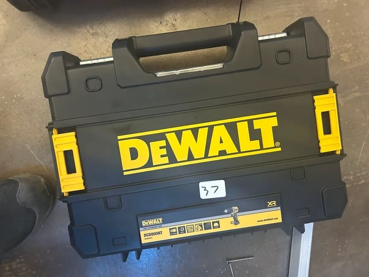 Billede 1 - DEWALT Bore-/skruemaskine DCD800NT