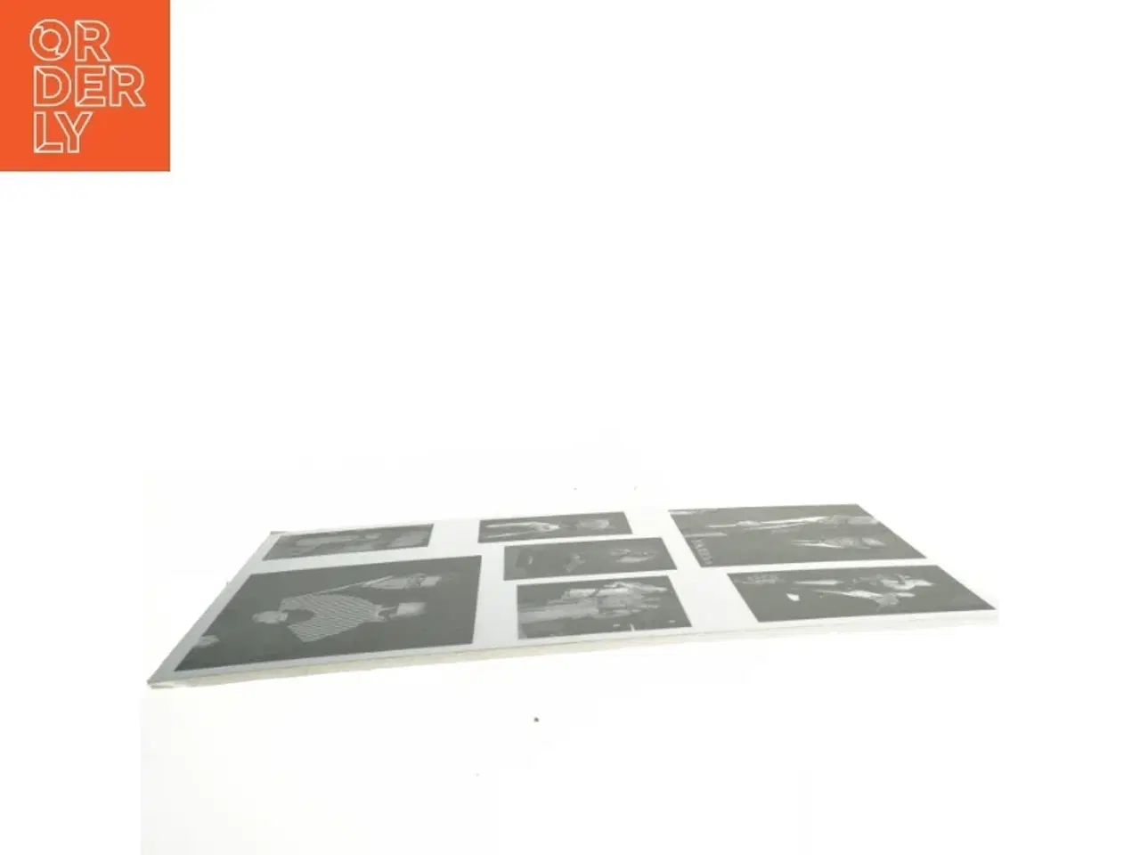 Billede 2 - Sort-hvid collage plakat (str. 40x30 cm)