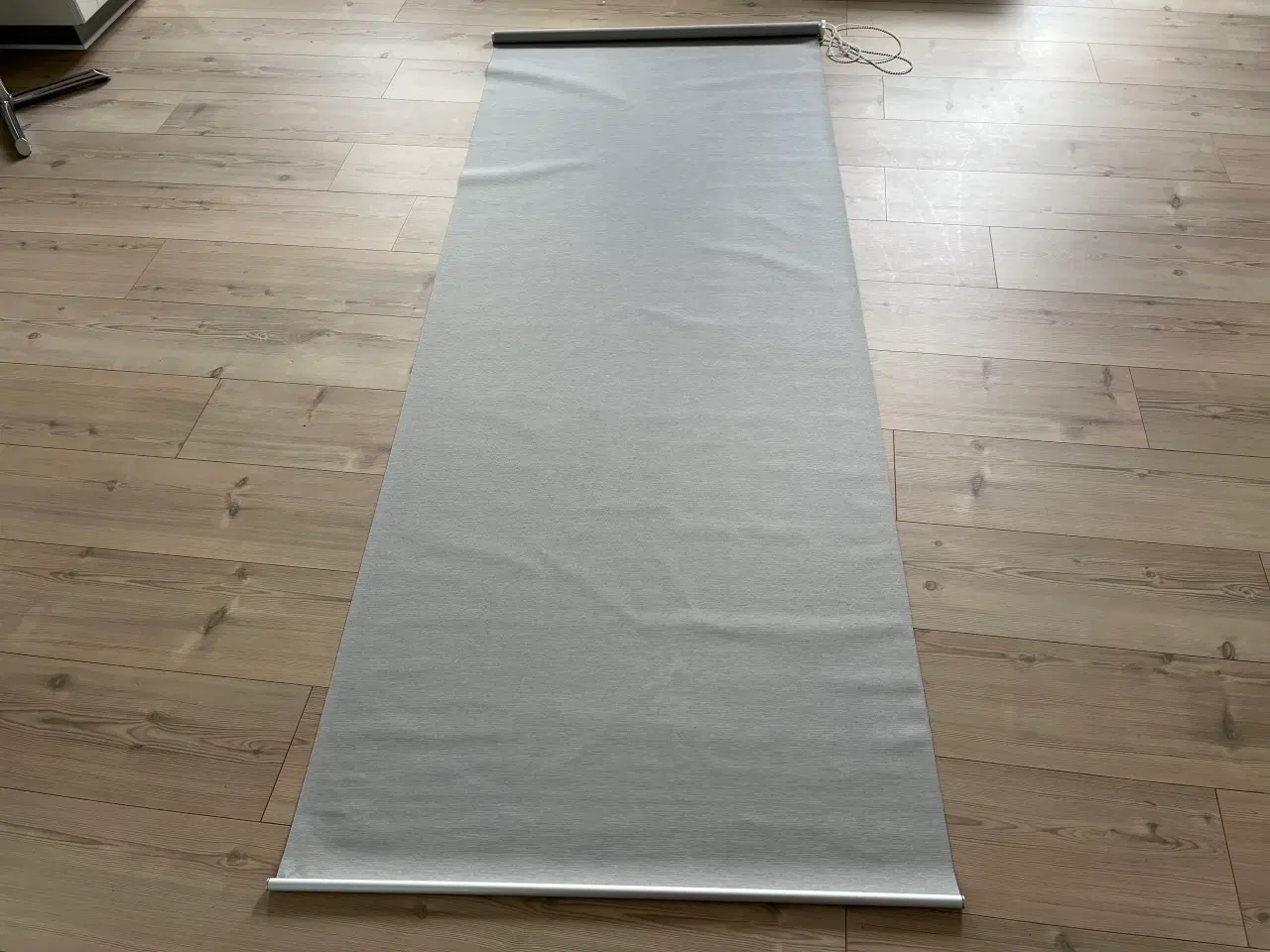 Billede 4 - Rullegardin mørklægning 84 x 220 cm