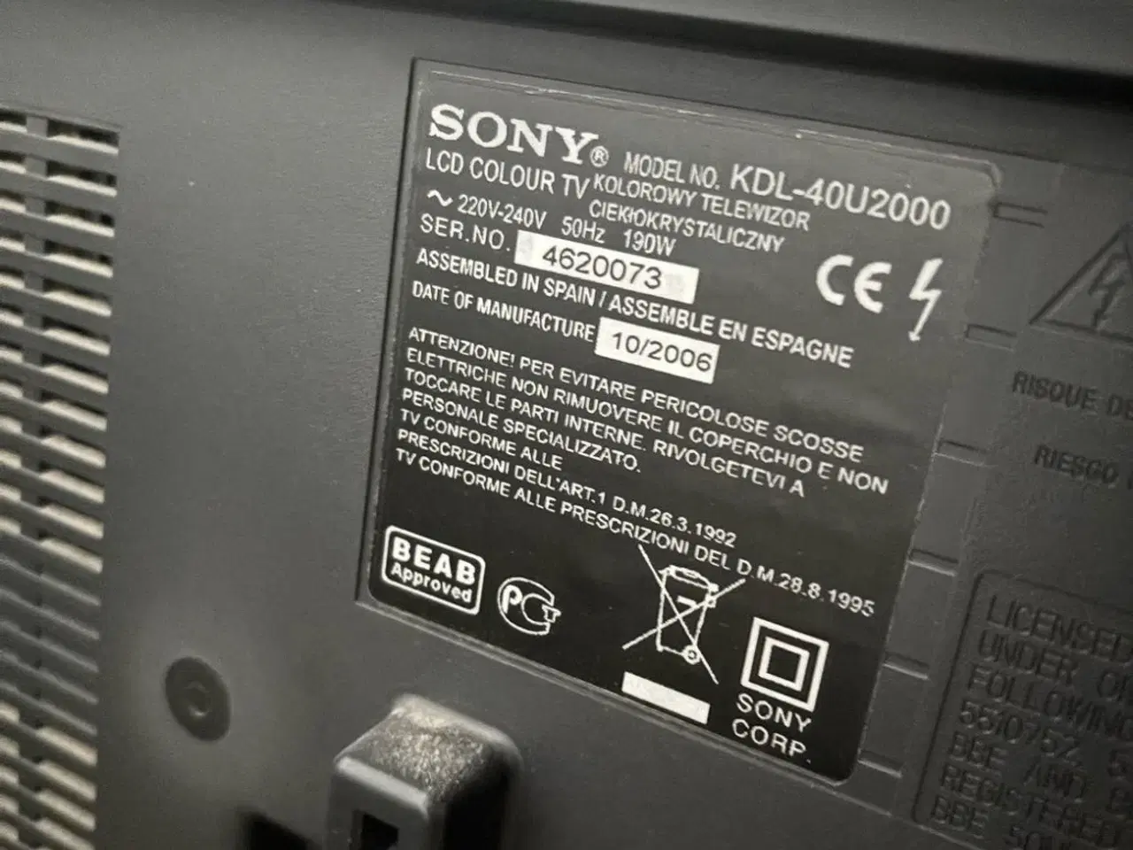 Billede 2 - Ældre Sony TV sælges