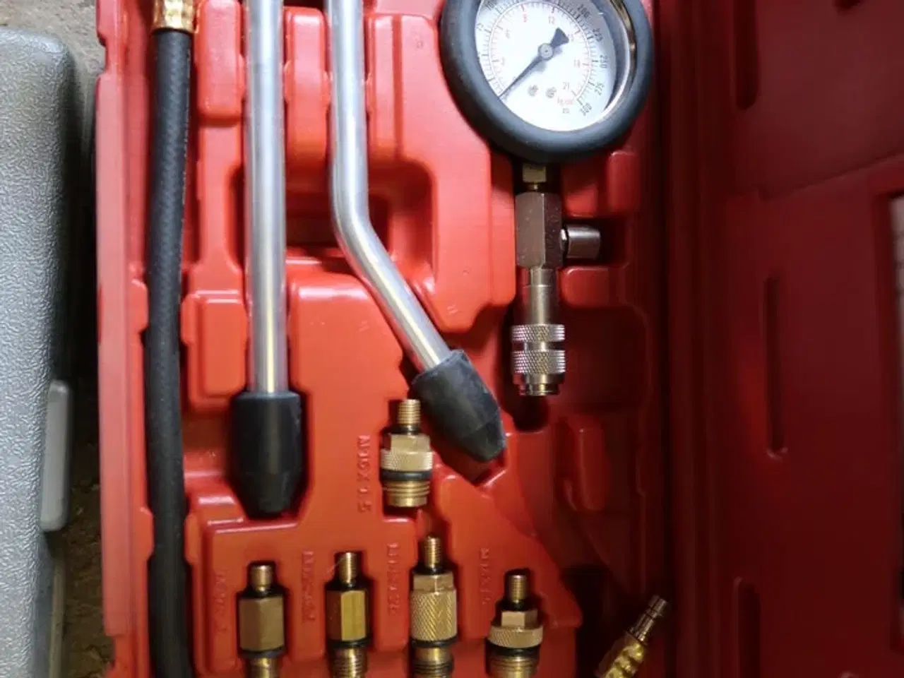 Billede 3 - Trykluftværktøj, kompressionstester BILTEMA m.m.