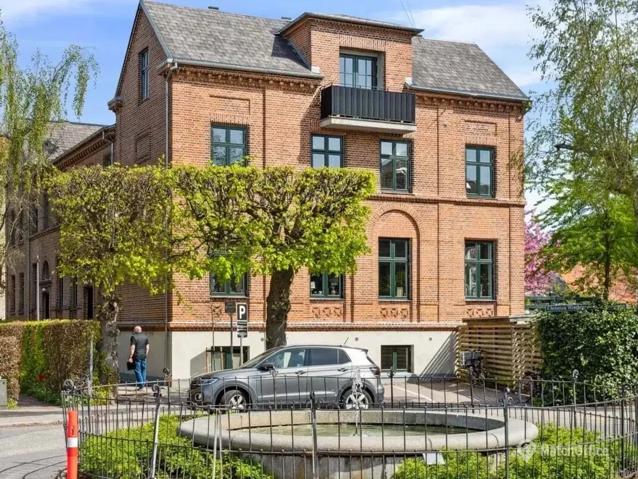 Billede 9 - Udendørs parkering i fredeligt kvarter