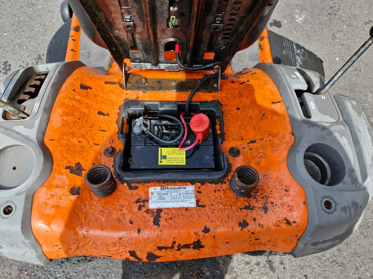 Billede 9 - Husqvarna LTH152 m. 42" Klipper ENGROS