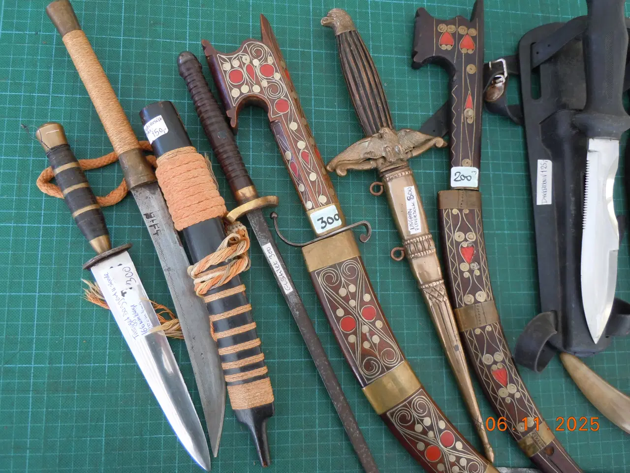 Billede 1 - Dolke og knive, alverdens typer.