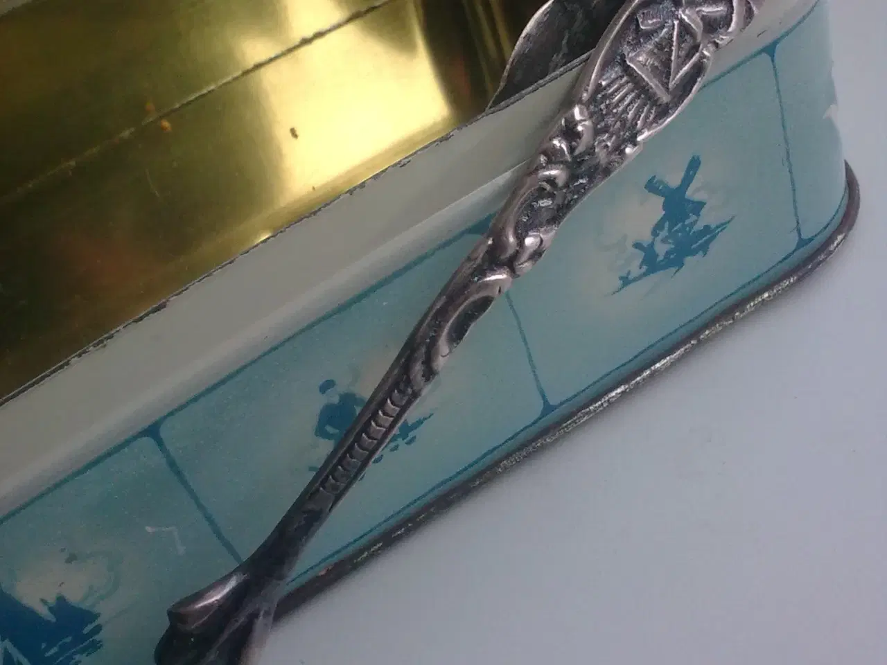 Billede 1 - Vindmølle tang i sjov mølle metal æske dåse