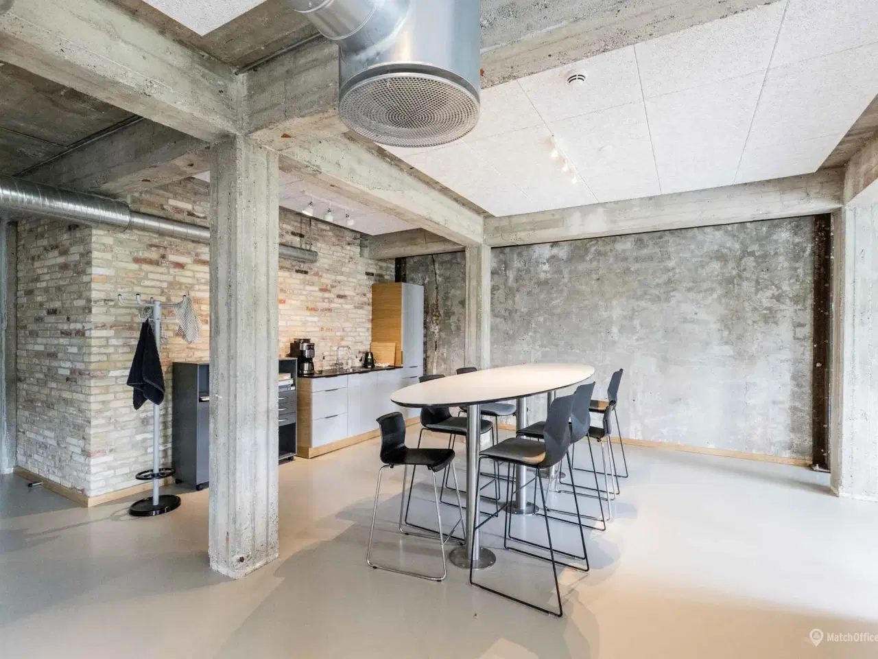 Billede 2 - Nyrenoveret kontor på Odense Havn